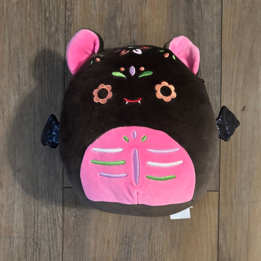 Dalia the Bat 8" Squishmallow 2023 Day of the Dead Squad